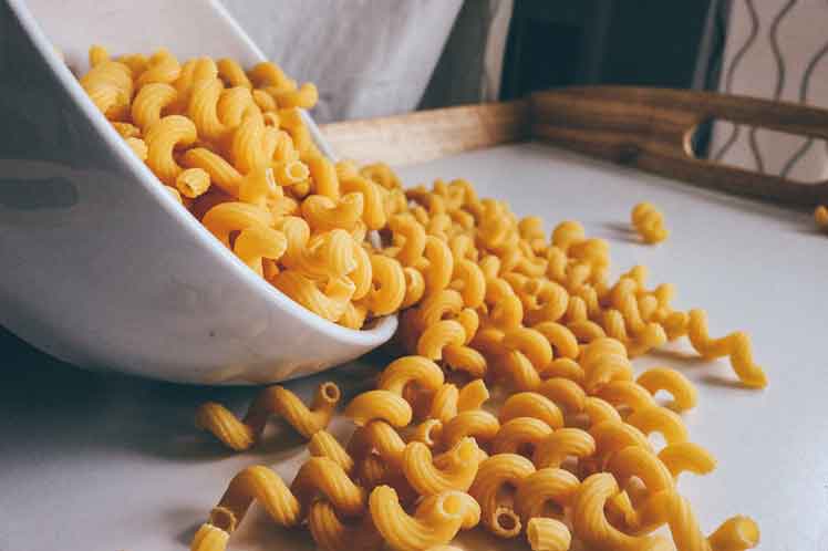 Amish Macaroni Salade